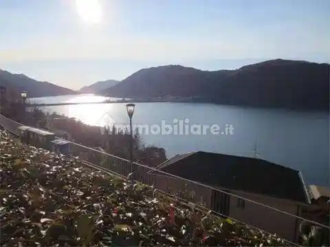 Villa in vendita a Campione d'Italia