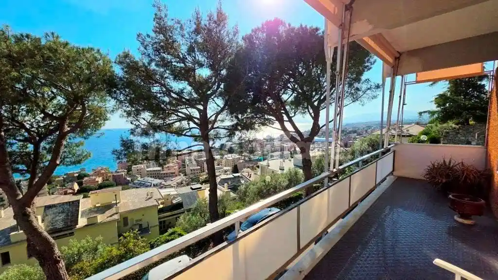 Appartamento in vendita a Genova