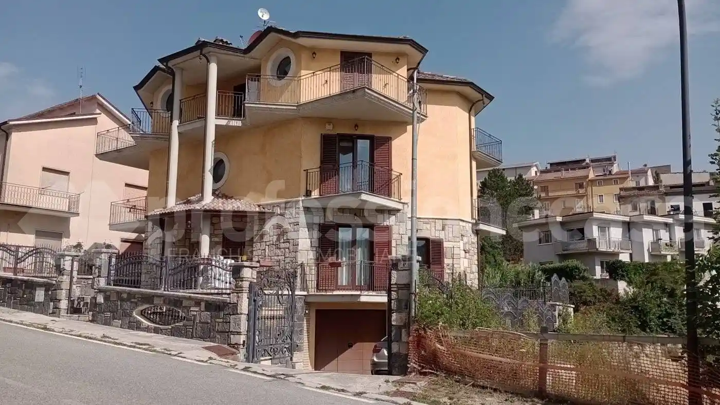 Casa indipendente in vendita a Ateleta