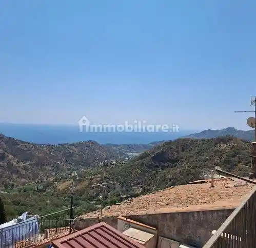 Villa in vendita a Casalvecchio Siculo
