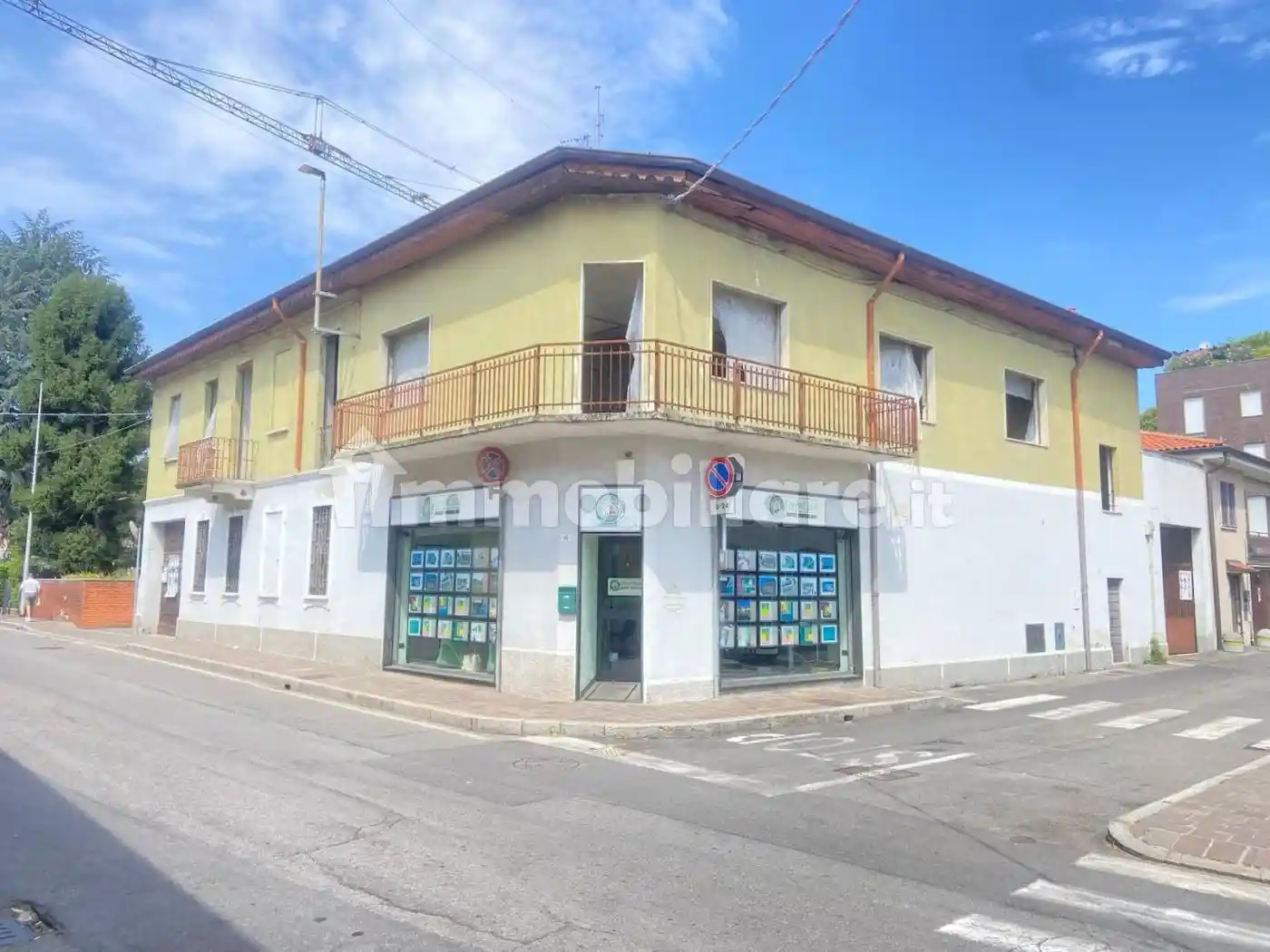 Palazzo - Edificio in vendita a Cavenago di Brianza