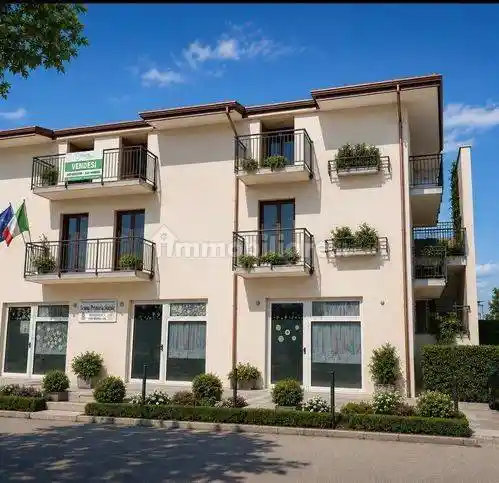 Palazzo - Edificio in vendita a Rocchetta a Volturno