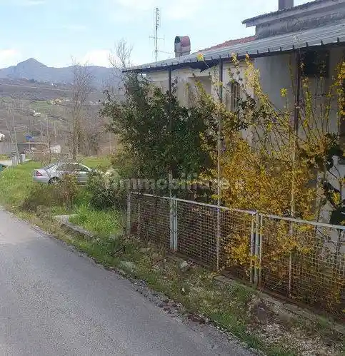 Villa in vendita a Scapoli