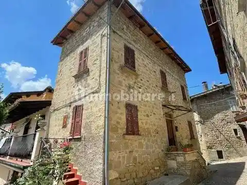 Villa in vendita a Venarotta