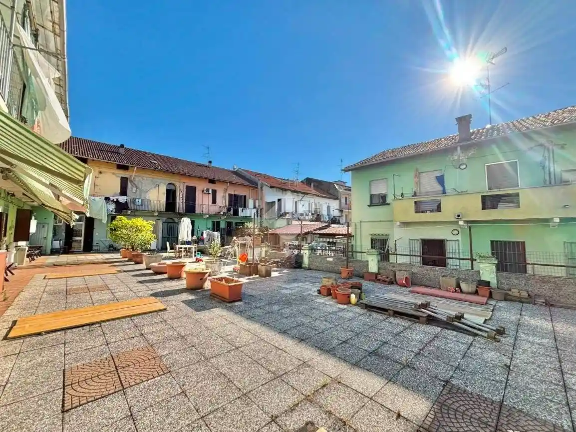 Appartamento in vendita a Novara