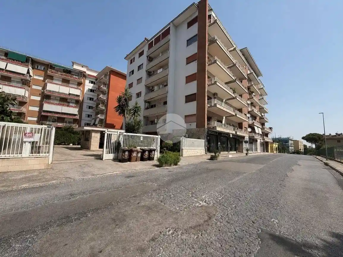 Appartamento in vendita a Napoli