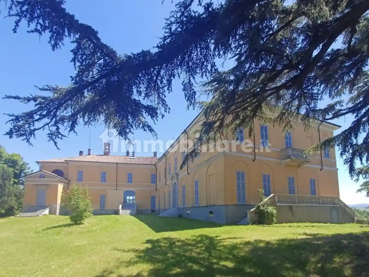 Villa in vendita a Santa Giuletta