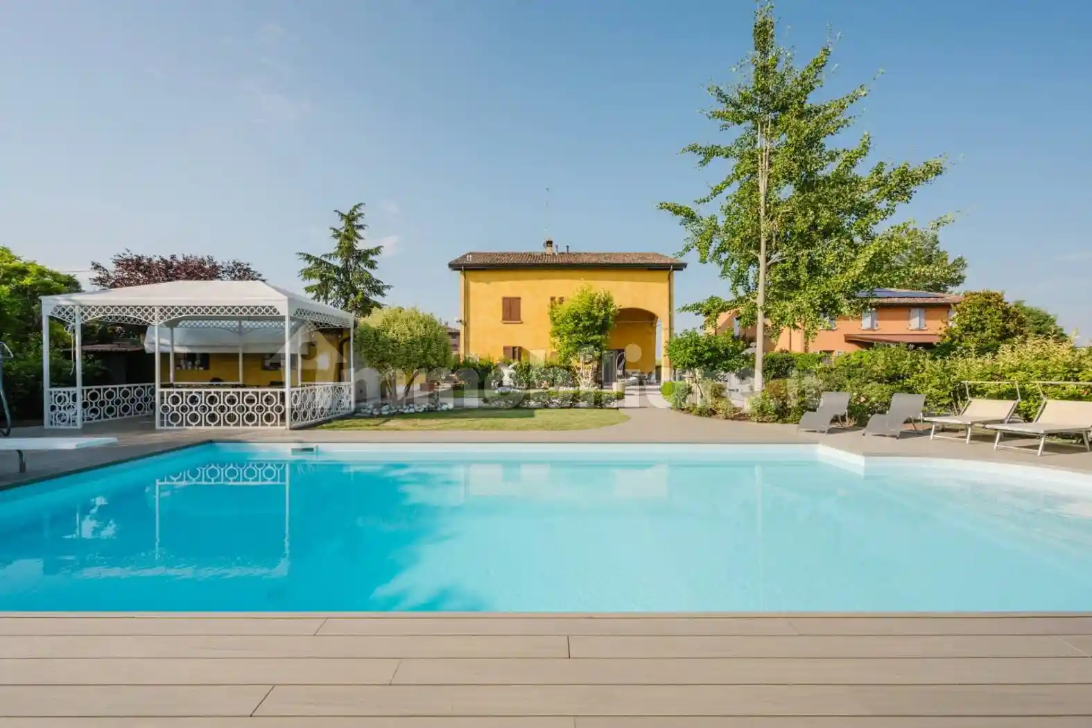 Villa in vendita a Modena
