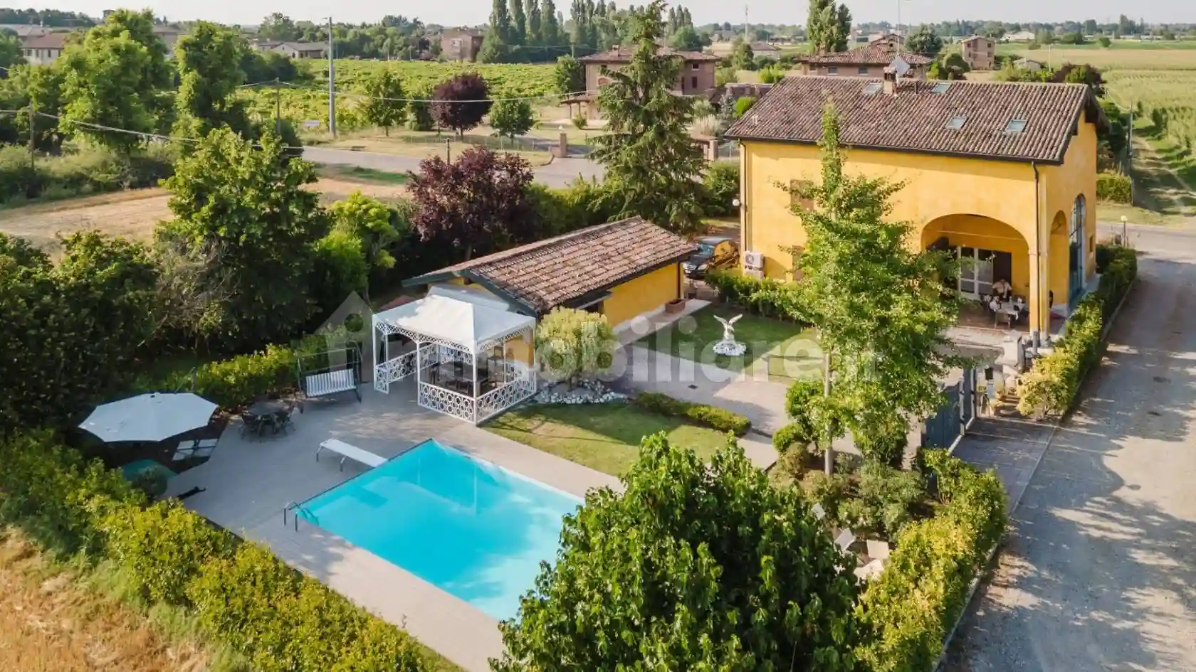 Villa - foto 2