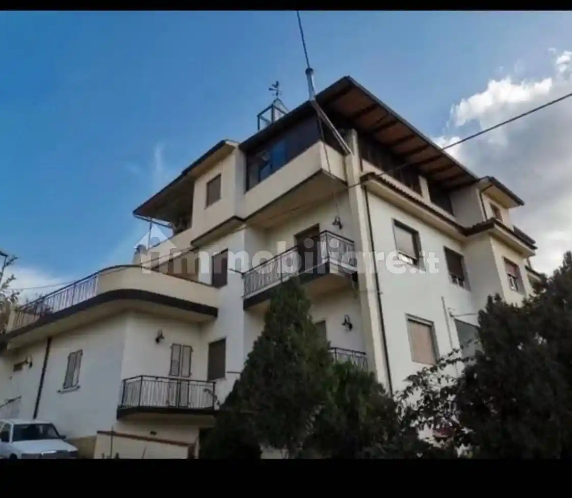 Palazzo - Edificio in vendita a Reggio Calabria