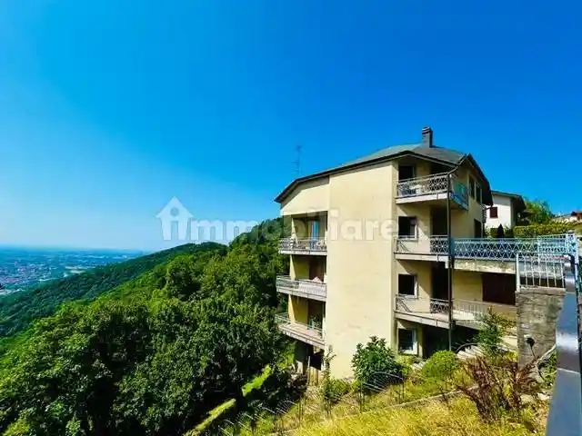 Appartamento in vendita a Nembro