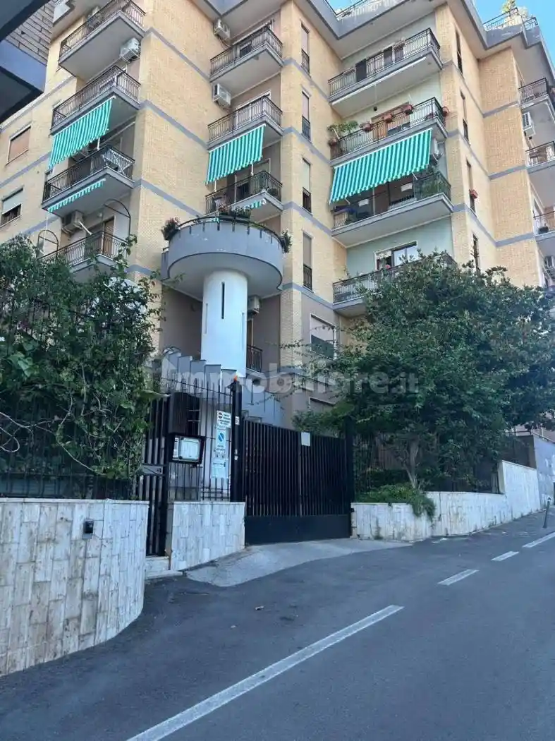 Appartamento in vendita a Salerno