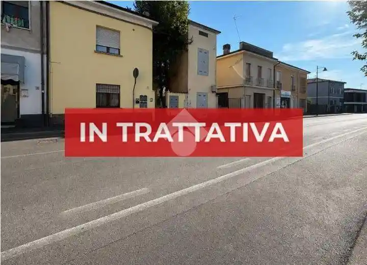 Palazzo - Edificio in vendita a Manerbio