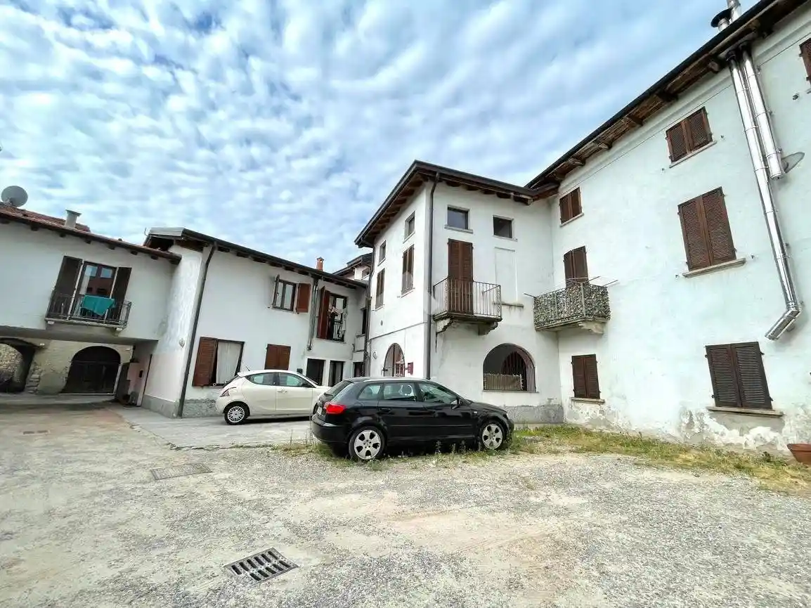 Appartamento in vendita a Pogno