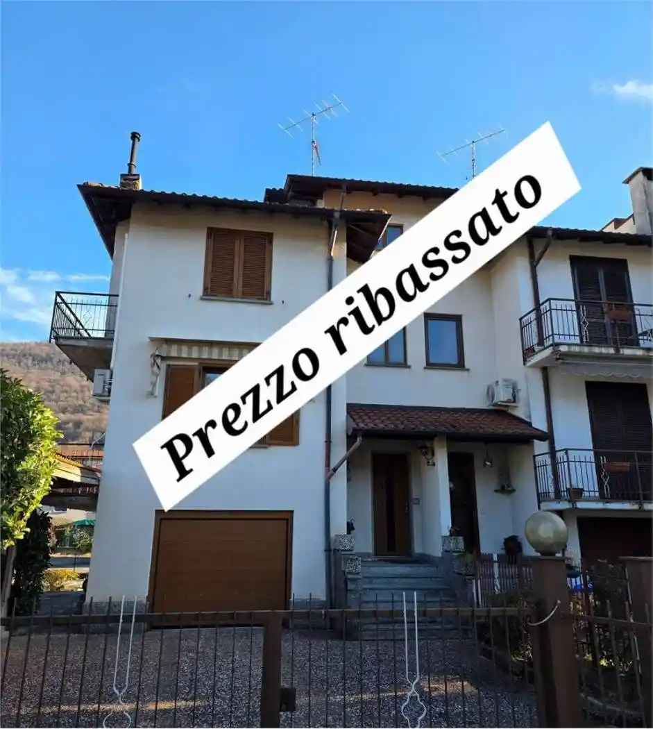 Casa indipendente in vendita a Porto Ceresio
