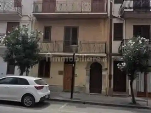 Villa in vendita a Alessandria della Rocca