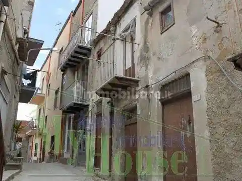 Villa in vendita a Cianciana