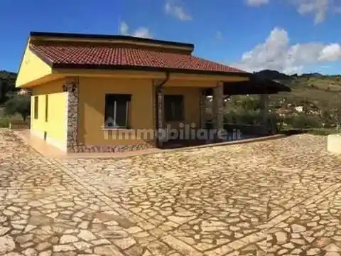 Villa in vendita a Cianciana