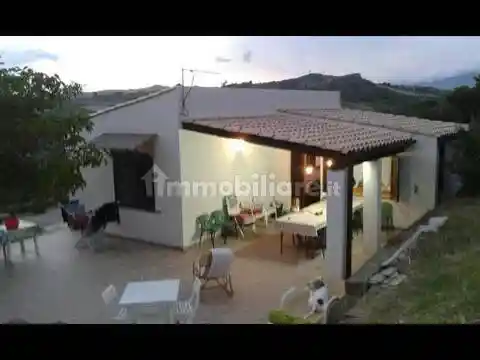 Villa in vendita a Cianciana
