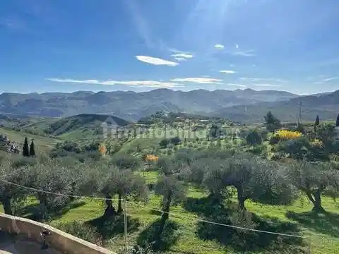 Villa in vendita a Cianciana