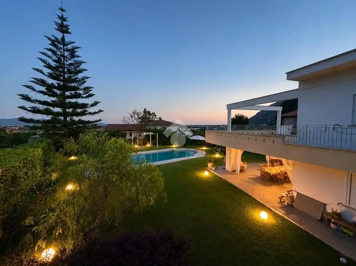 Villa in vendita a Fondi