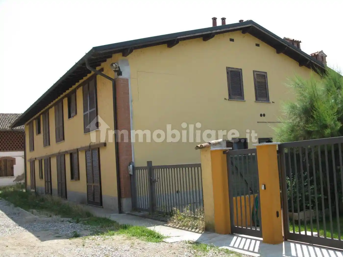 Appartamento in vendita a Rosate