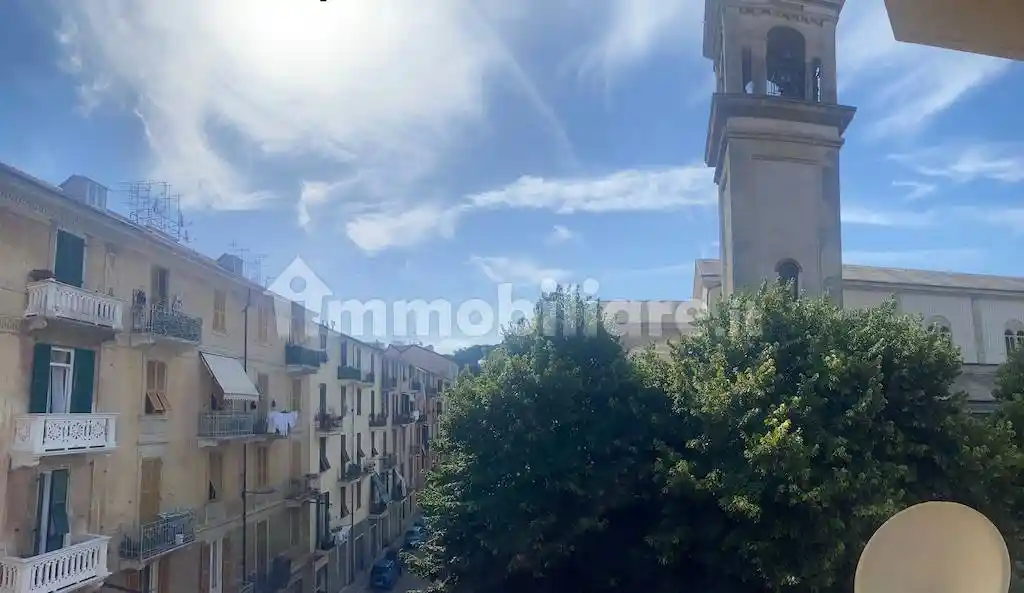Appartamento in vendita a Savona