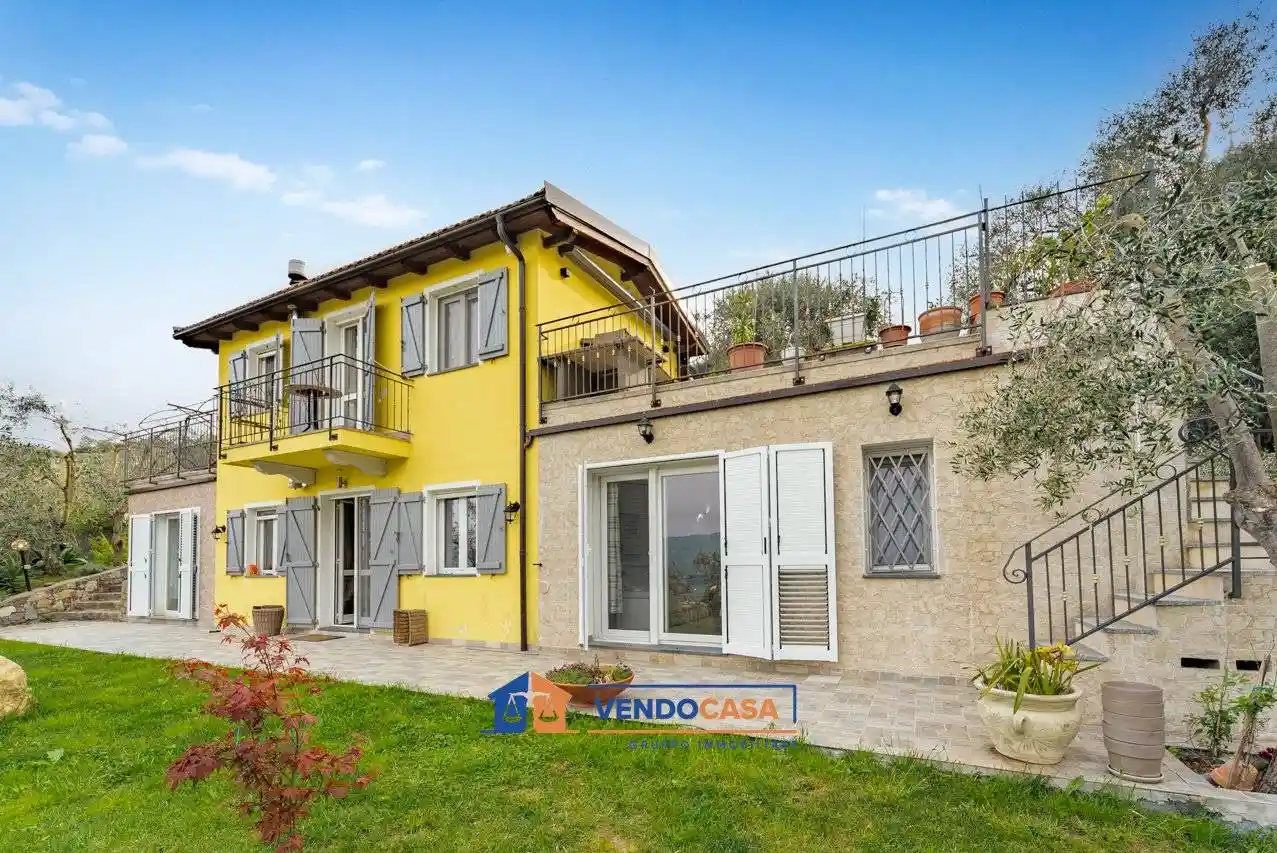 Villa in vendita a Imperia