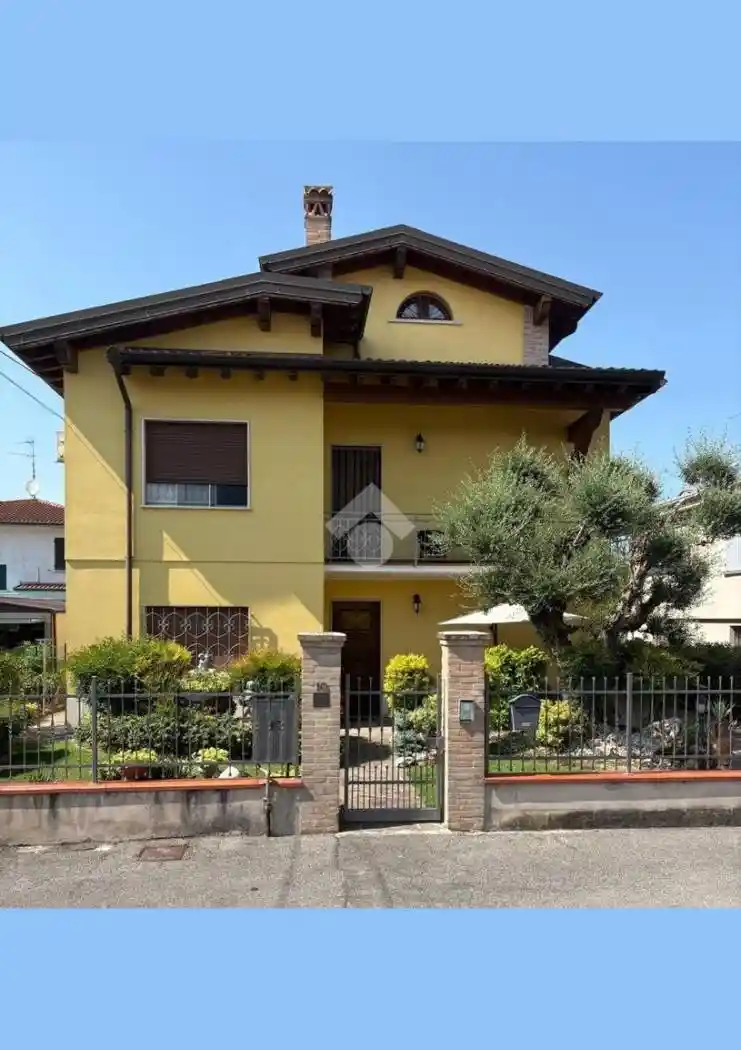 Villa in vendita a Isorella