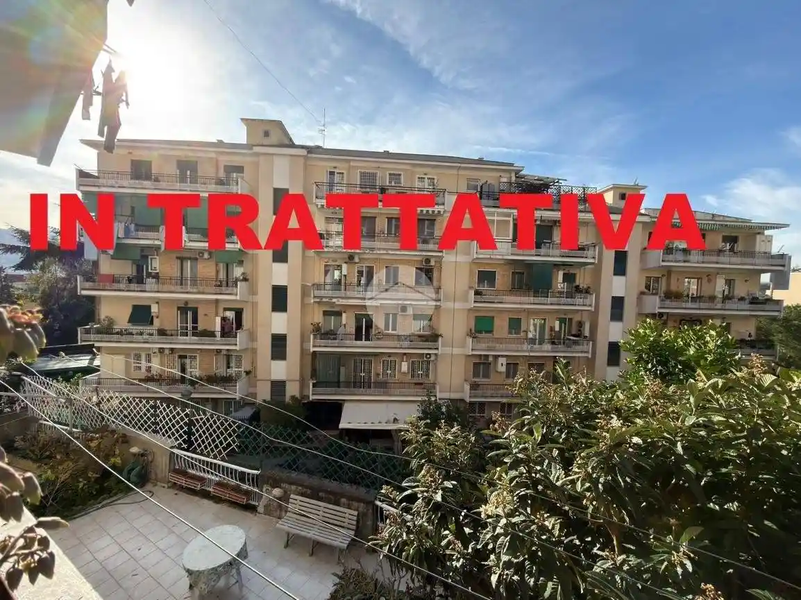 Appartamento in vendita a Napoli