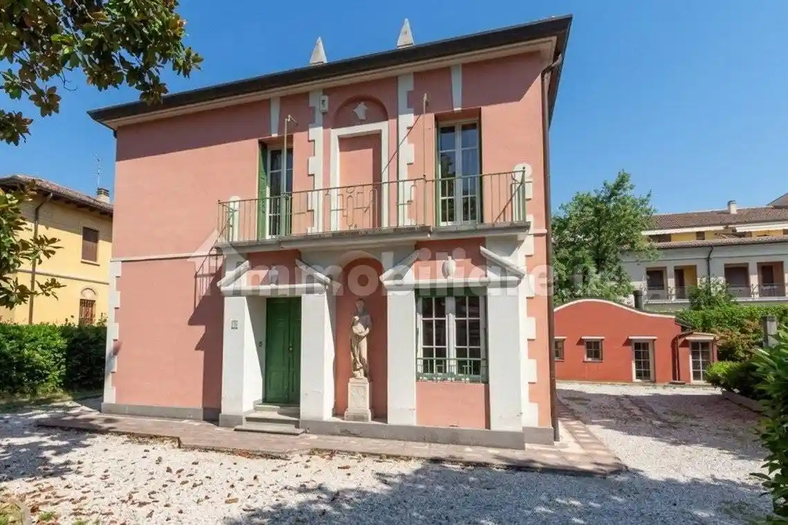 Villa in vendita a Conegliano