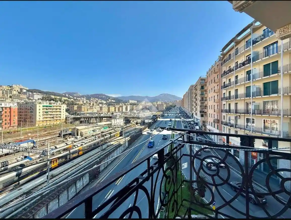 Appartamento in vendita a Genova
