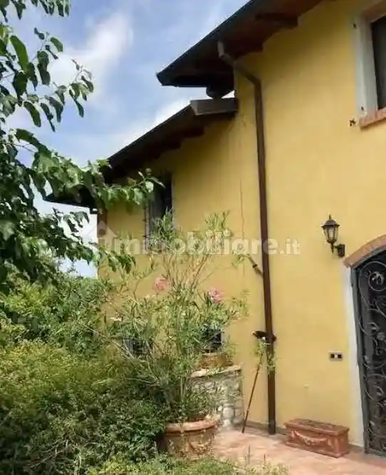 Villa in vendita a Savignano sul Panaro