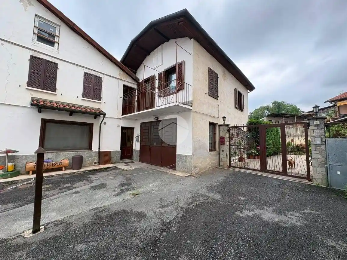 Casa indipendente in vendita a Giaveno