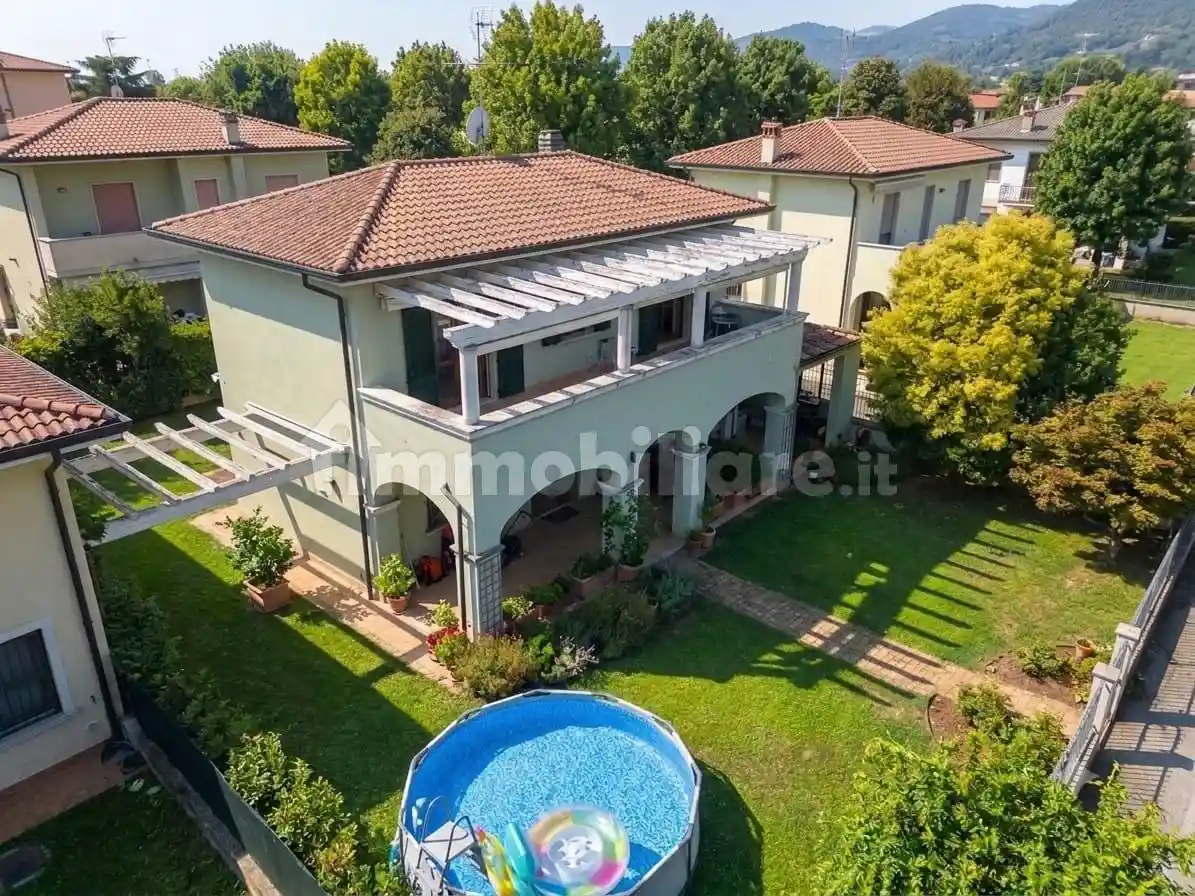 Villa in vendita a Concesio