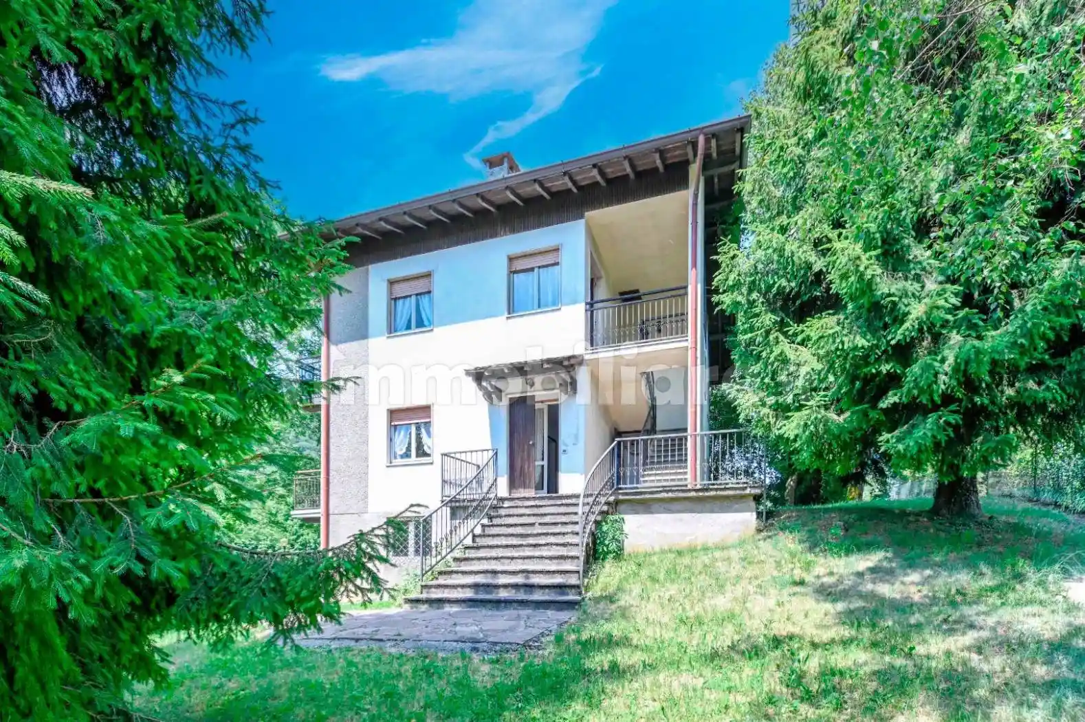 Villa in vendita a Selvino