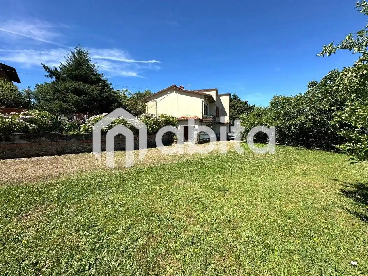 Villa in vendita a Castelfranco Piandisco