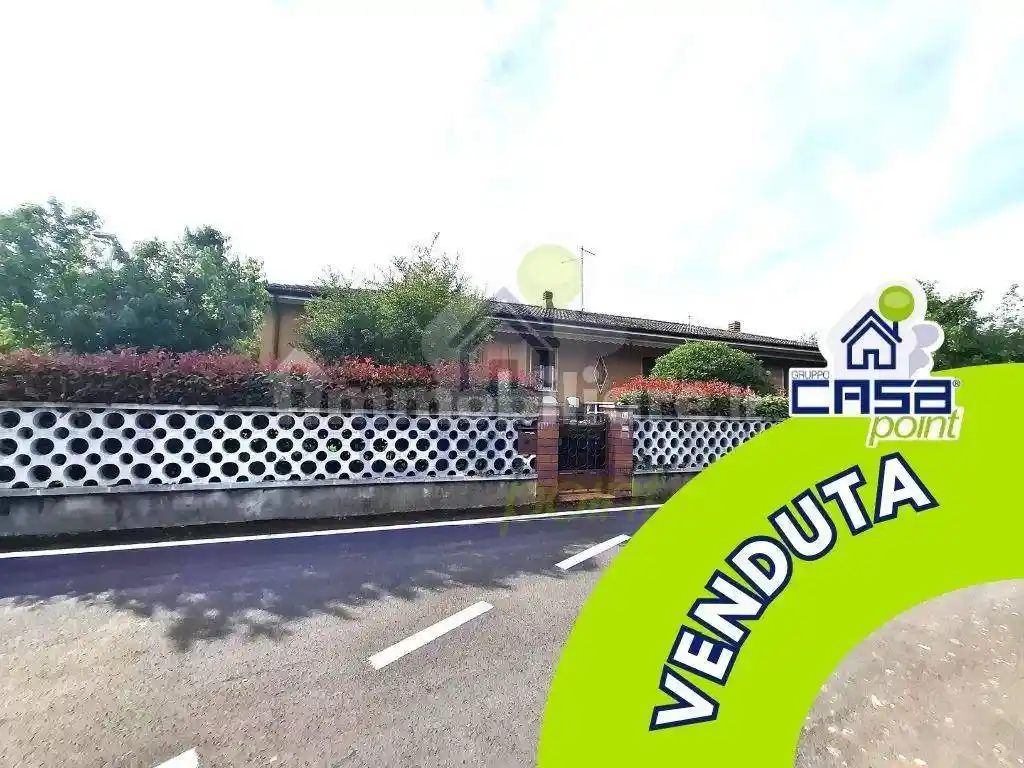 Casa indipendente in vendita a Castelnuovo Bocca d'Adda