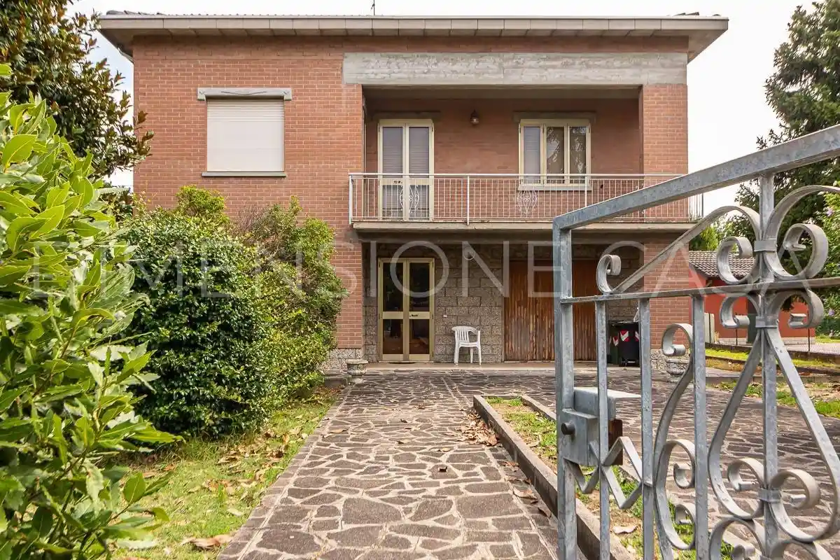Villa in vendita a Cavezzo