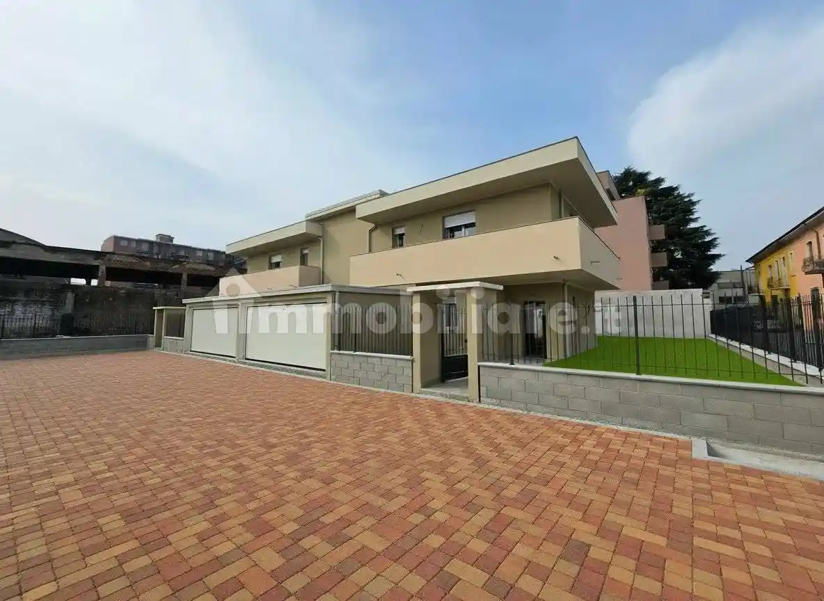 Villa in vendita a San Giorgio Su Legnano