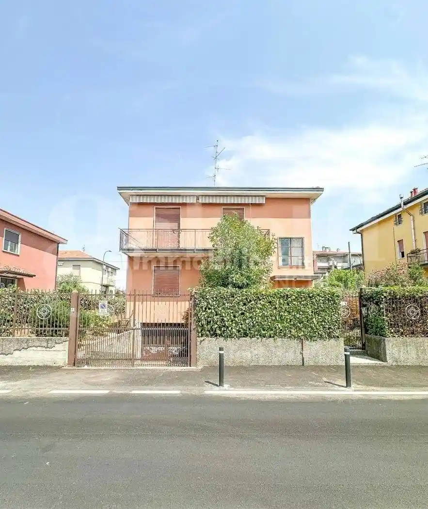 Villa in vendita a Cologno Monzese