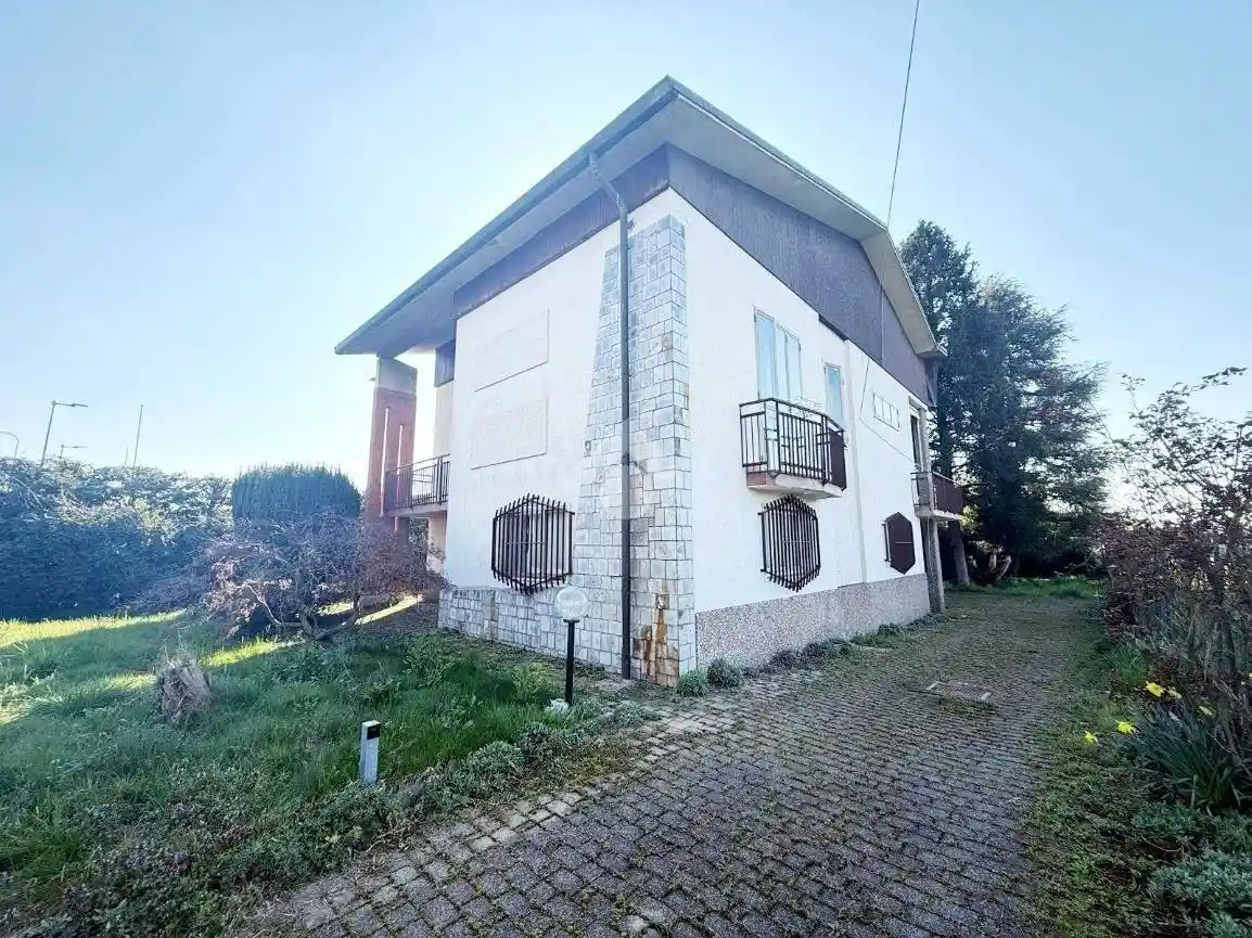 Villa in vendita a Gerenzano