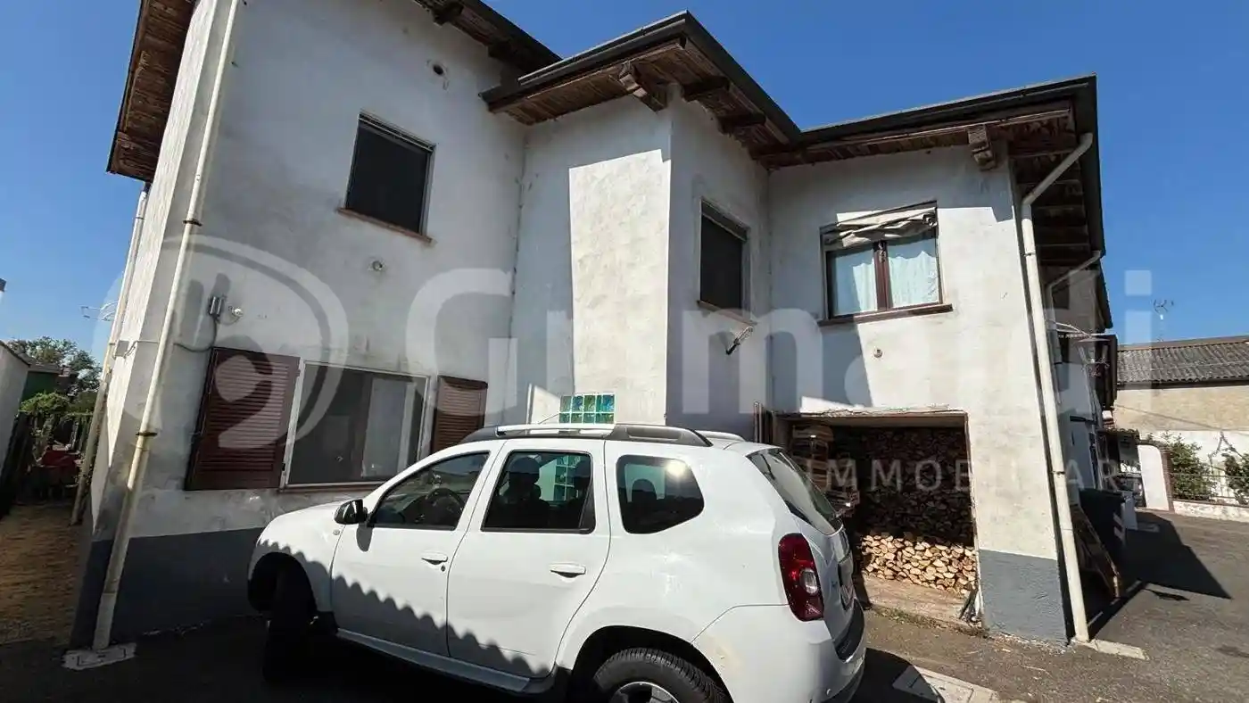 Casa indipendente in vendita a Parona