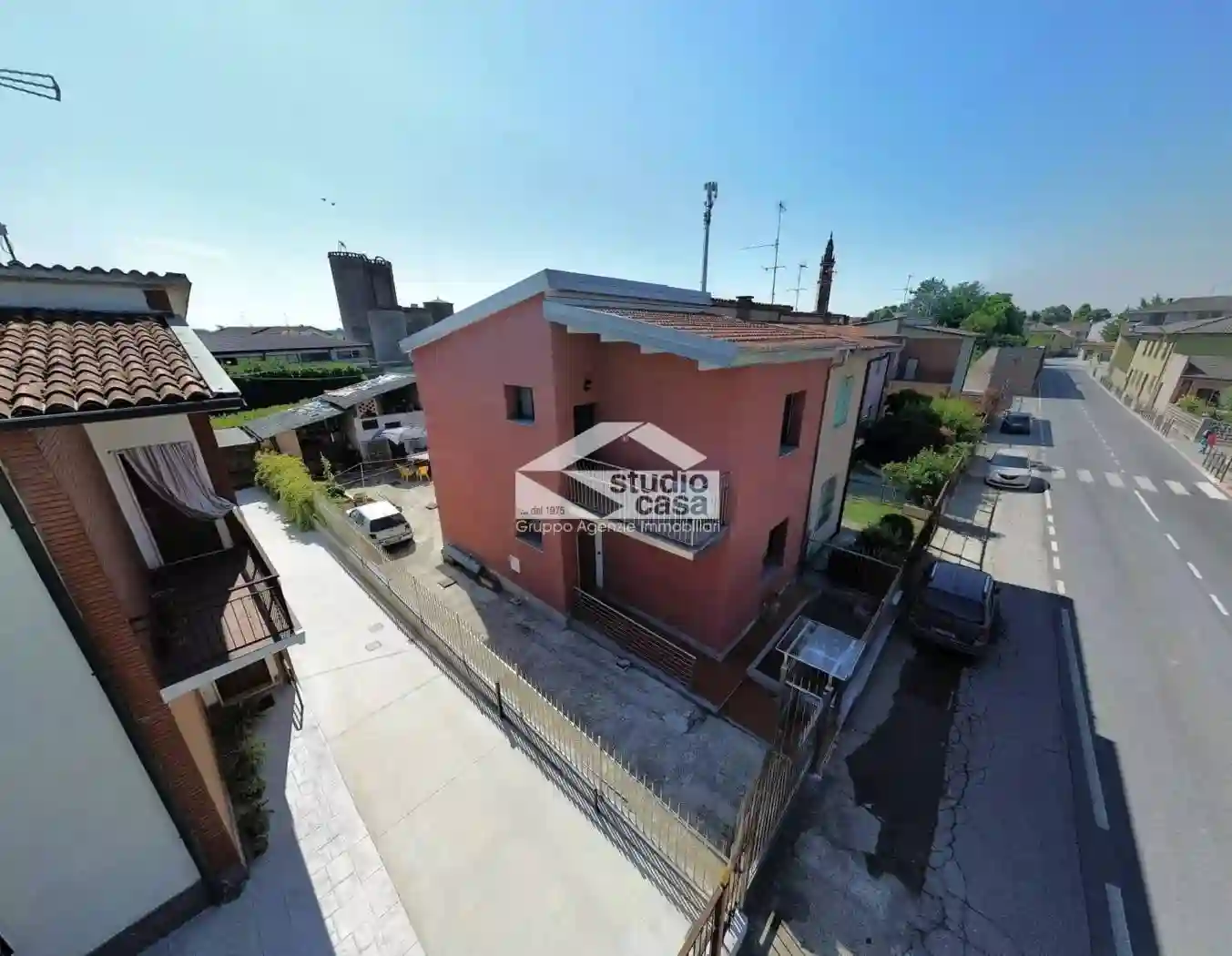 Villa - foto 2