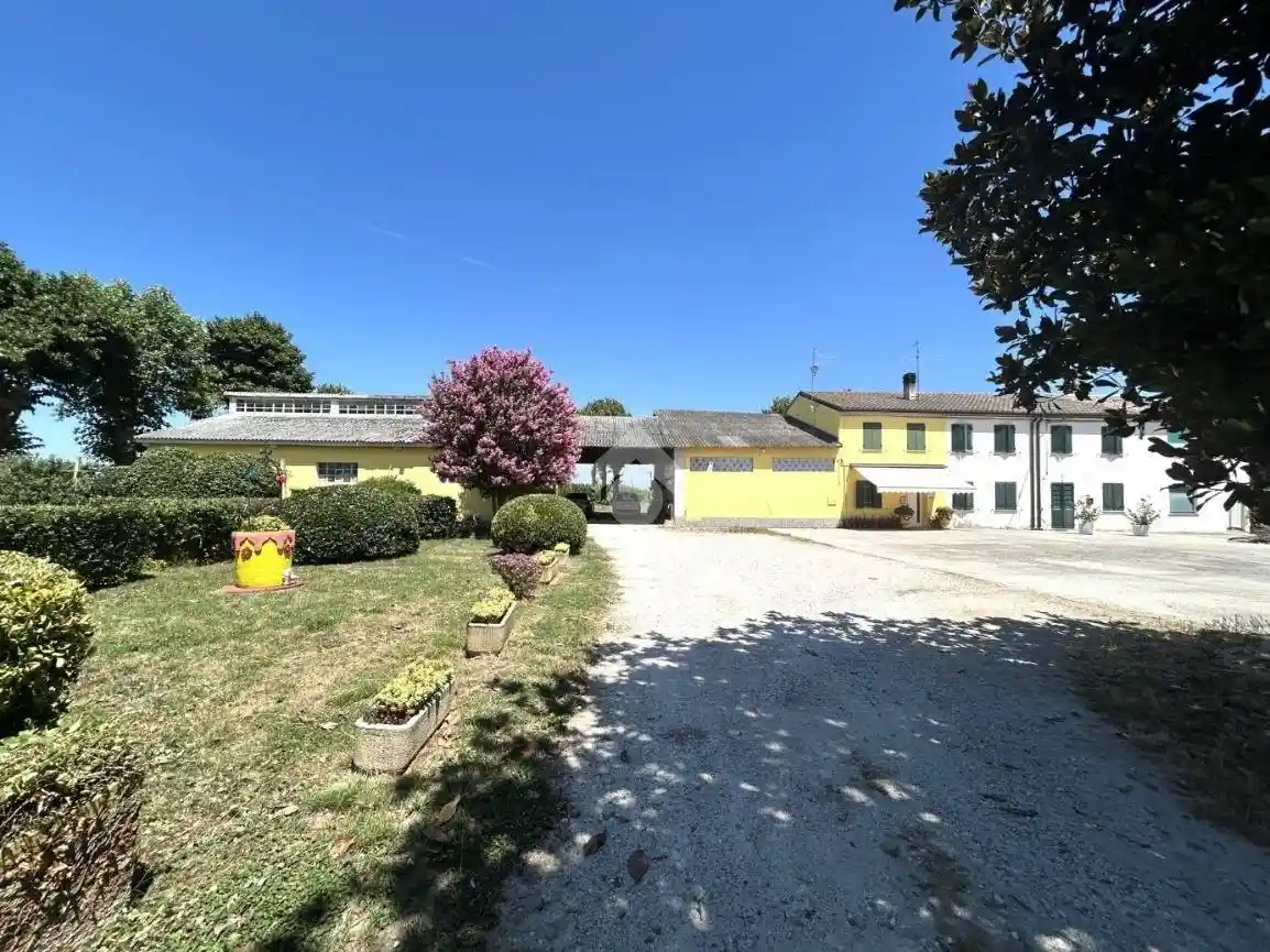 Casa indipendente in vendita a Isola della Scala