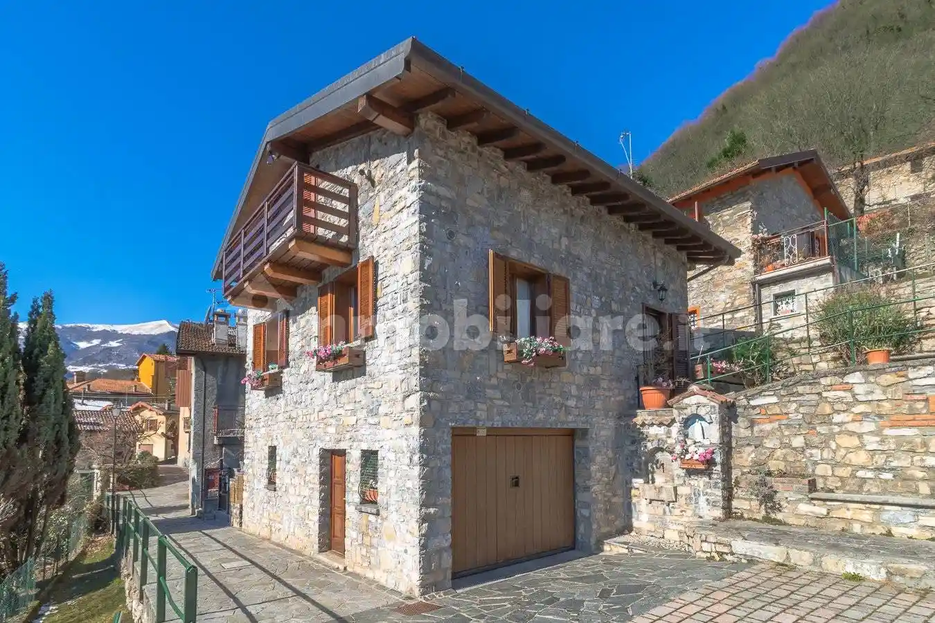 Villa in vendita a Argegno