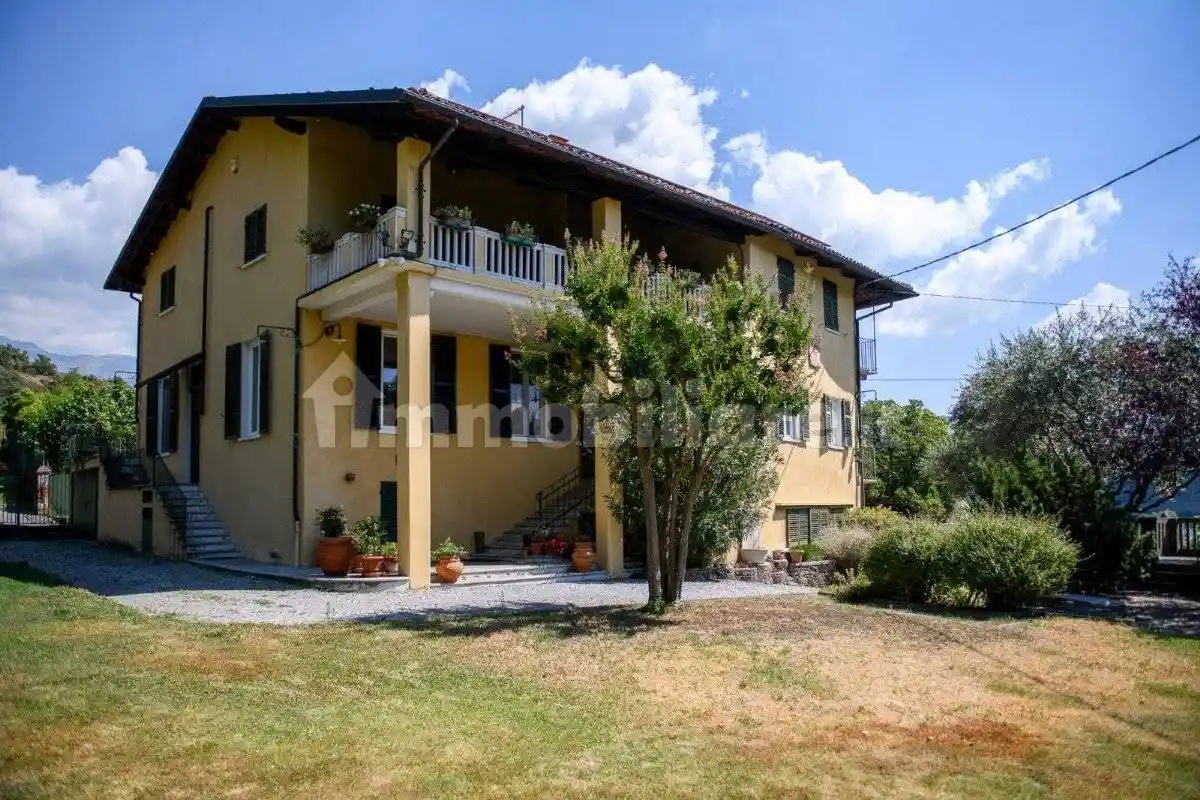 Villa in vendita a Ivrea