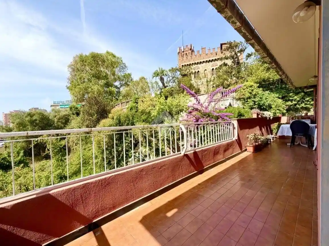 Appartamento in vendita a Genova