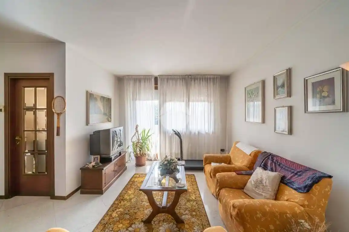 Appartamento in vendita a Parma