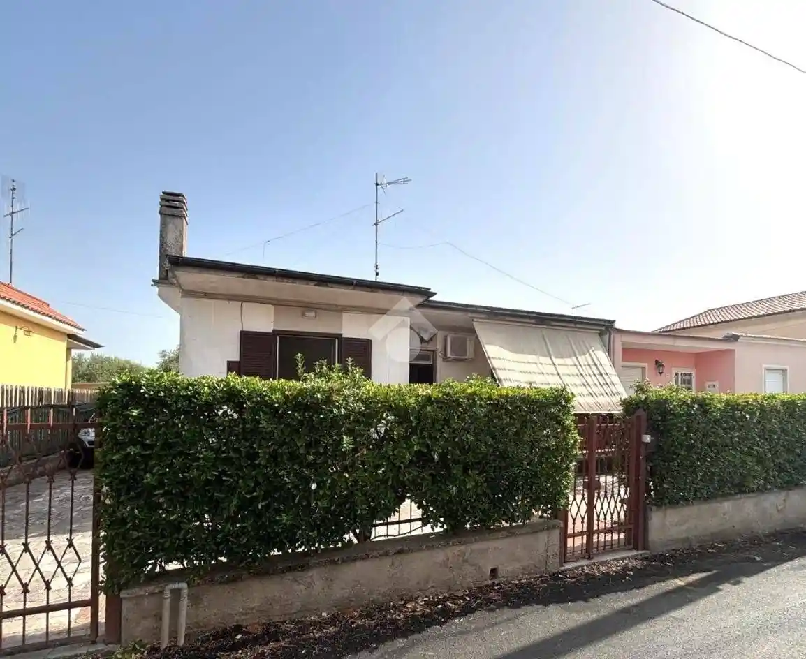 Casa indipendente in vendita a Cisterna di Latina